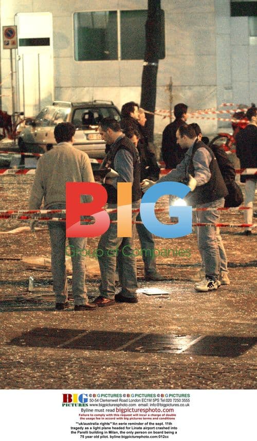 Plane Crashes into Milan's Pirelli Building