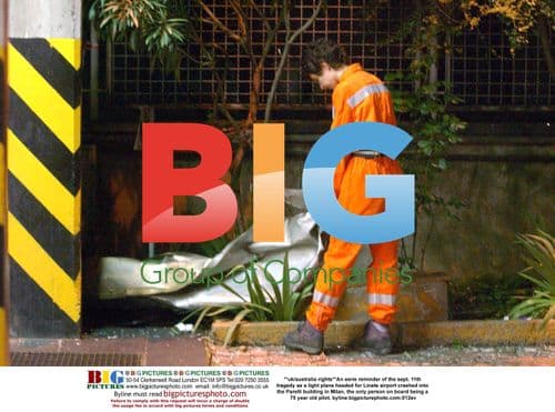 Plane Crashes Into Pirelli Building in Milan