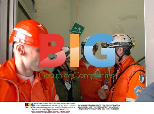 Pirelli Tower Hit by Aircraft in Milan