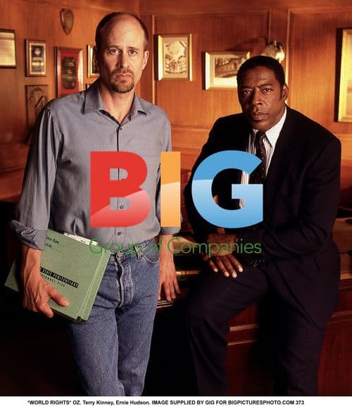 Terry Kinney and Ernie Hudson in OZ