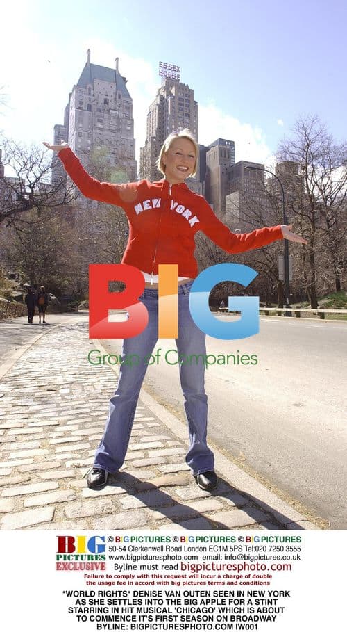 Denise Van Outen Arrives in New York for Chicago