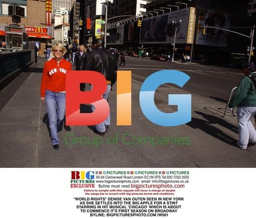 Denise Van Outen Arrives in New York for Chicago Musical