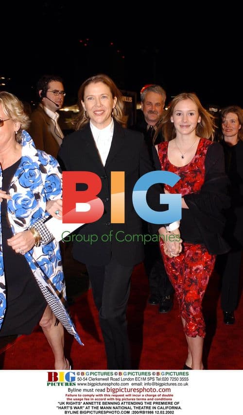 Annette Benning at "Hart's War" Premiere