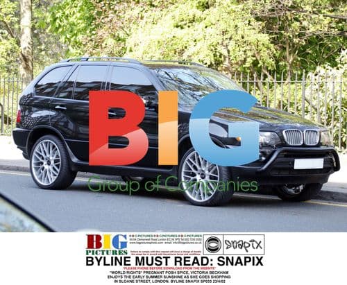 Pregnant Posh Spice out shopping