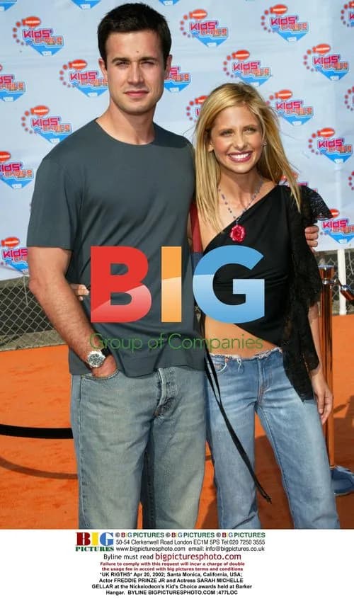 Freddie Prinze Jr. and Sarah Michelle Gellar at Kids' Choice Awards