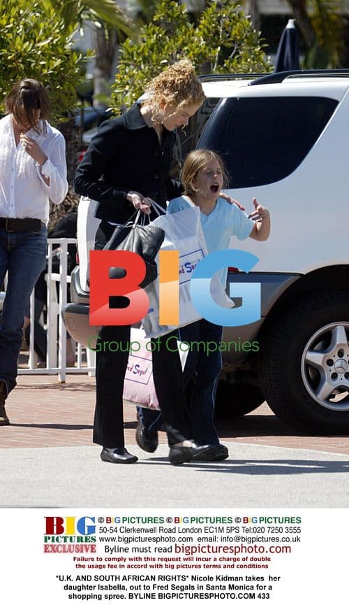 Nicole Kidman and daughter Isabella shop in Santa Monica