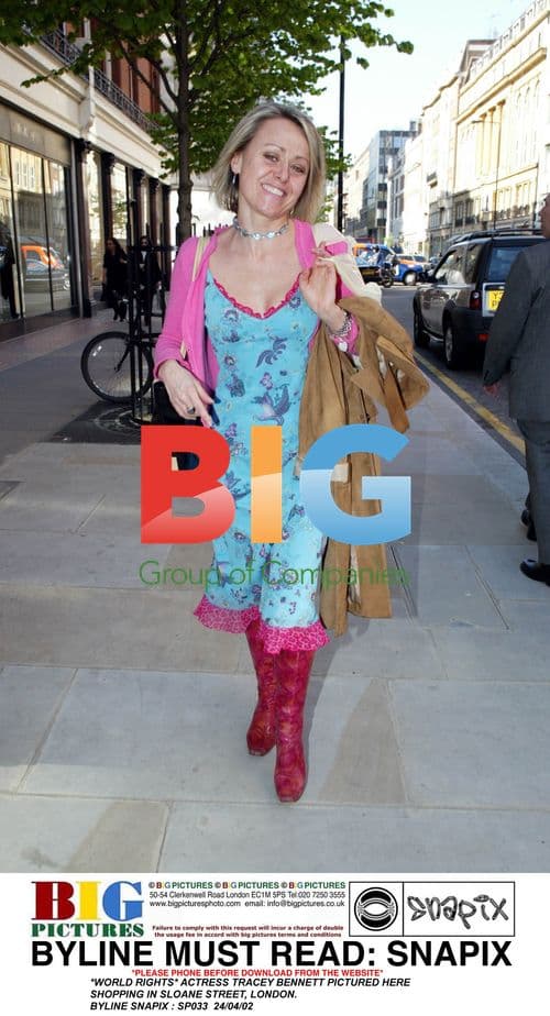 Tracey Bennett Shopping in London