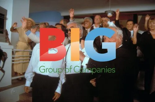 The Crew film still with Burt Reynolds, Richard Dreyfuss, Dan Hedaya