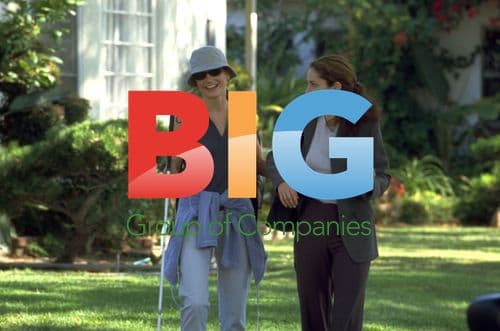 Cameron Diaz & Amy Brenneman in 'Things You Can Tell'