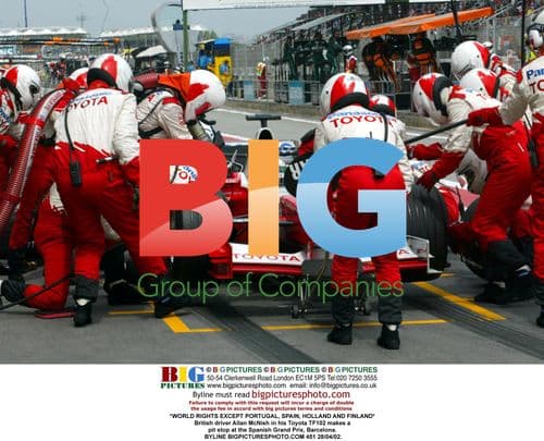 Allan McNish Pit Stop at Spanish Grand Prix