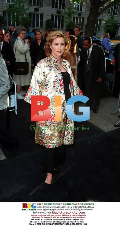 Tea Leoni at Hollywood Ending Premiere