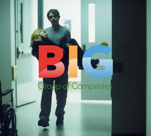 Nick Stahl and Summer Phoenix in "Wasted"