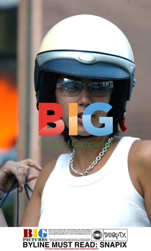 Leilani Spotted Shopping in London