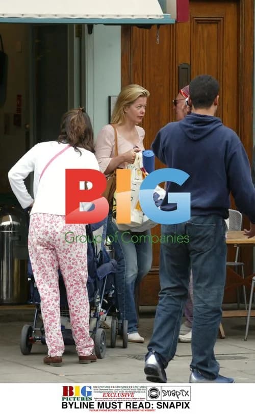 Lady Helen Taylor Shopping in Notting Hill