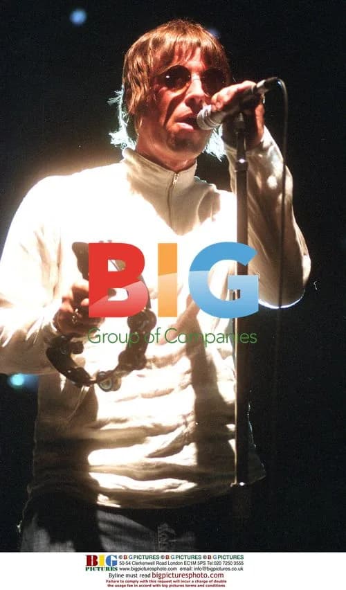 Oasis' Liam Gallagher storms off stage