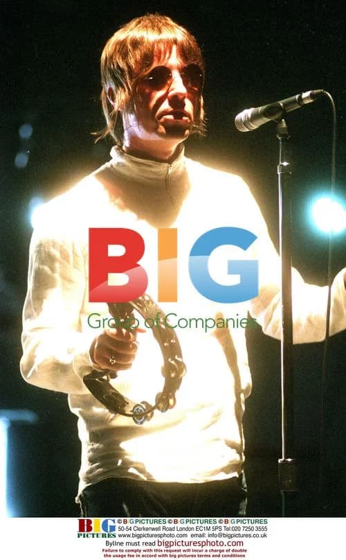 Oasis' Liam Gallagher storms off stage