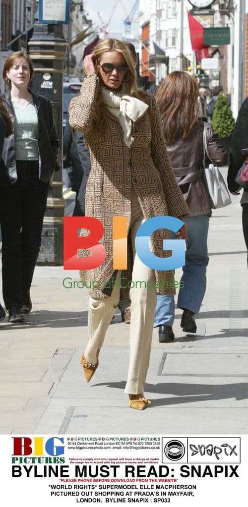 Supermodel Elle Macpherson out shopping in London