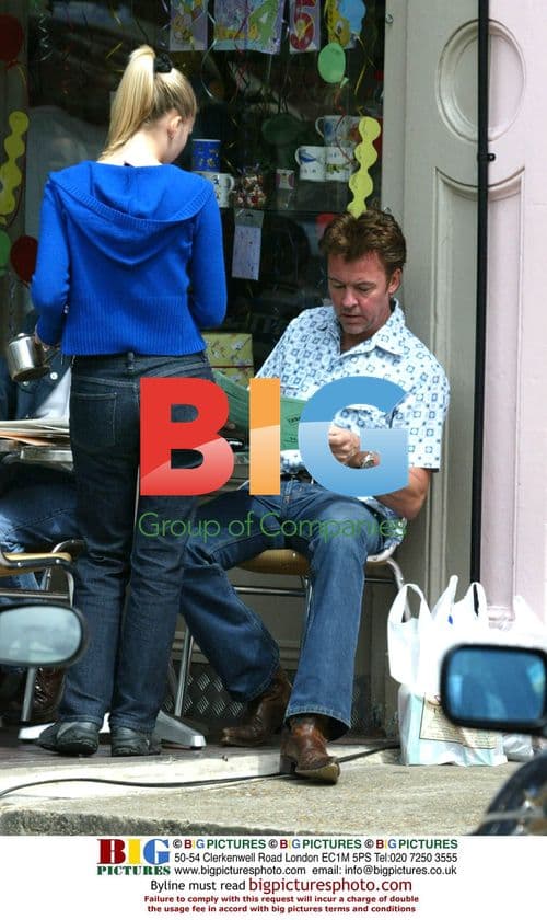 Paul Young Spotted in Cafe in Primrose Hill