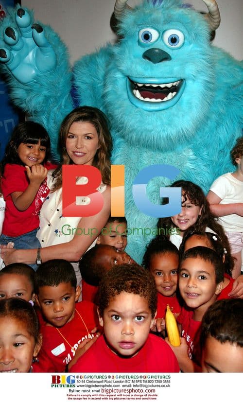 Finola Hughes, Hallie Kate Eisenberg at DVD Read-Along Launch