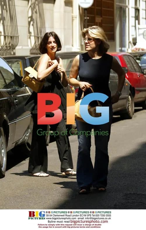 Penelope Cruz in Paris garden with friend