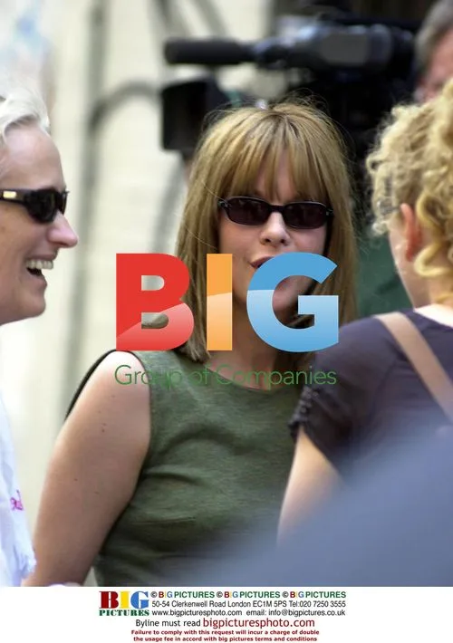 Meg Ryan & Nicole Kidman on Movie Set