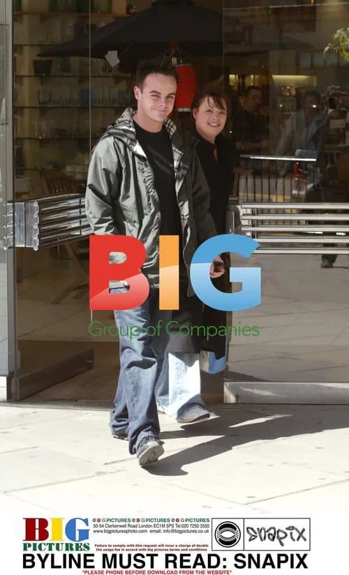 Ant McPartlin Shopping with Girlfriend