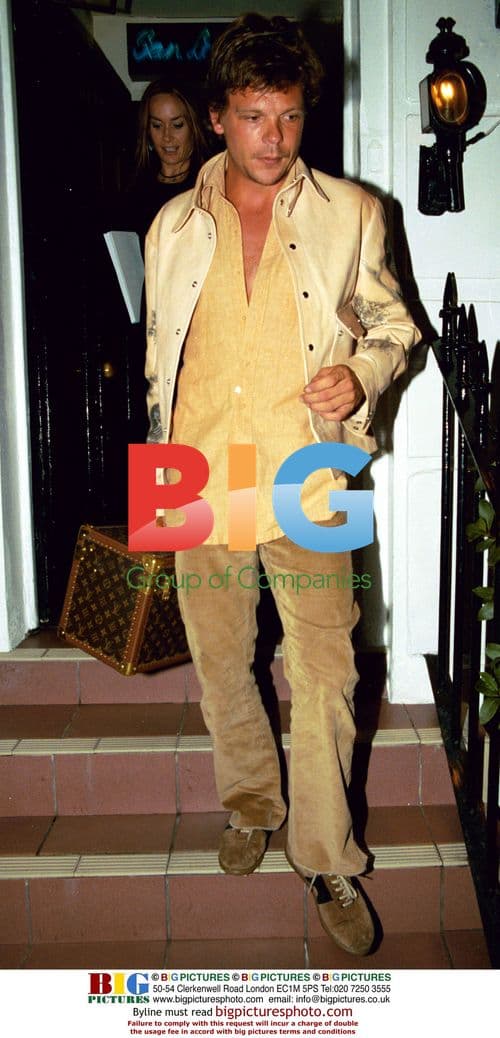 Tara Palmer-Tomkinson with friend at San Lorenzo's