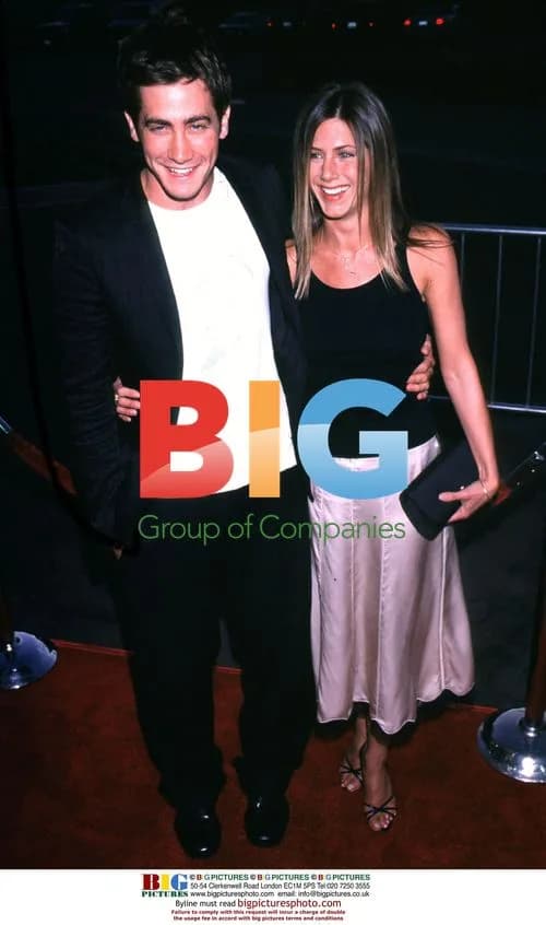 Jennifer Aniston and Jake Gyllenhaal at 'Good Girl' Premiere