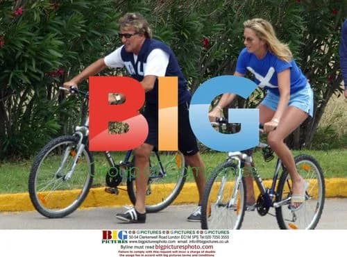 Rod Stewart and Penny Lancaster in Sardinia