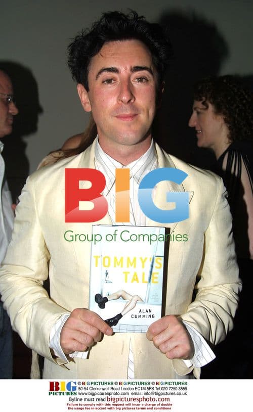 Alan Cumming Celebrates New Book