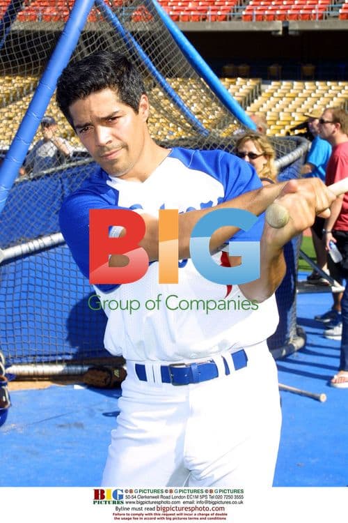 Esai Morales at 2002 Hollywood Stars Baseball Game