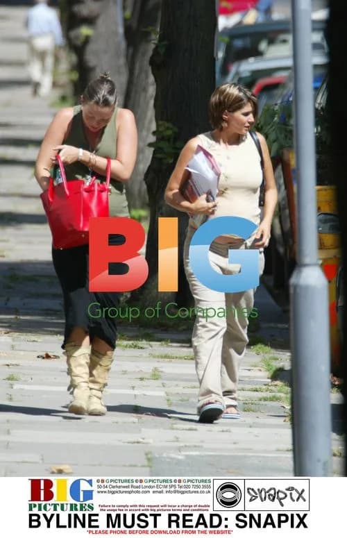 Kate Moss and Sadie Frost go for a walk