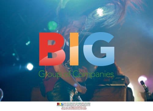 Alanis Morissette performs live in Holland