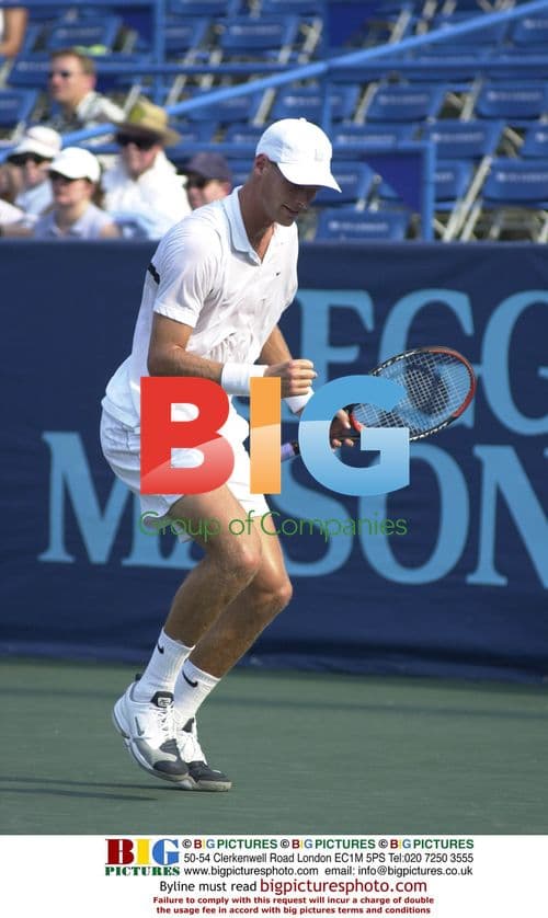 Sjeng Schalken vs Cedric Pioline at Legg Mason Tennis Classic