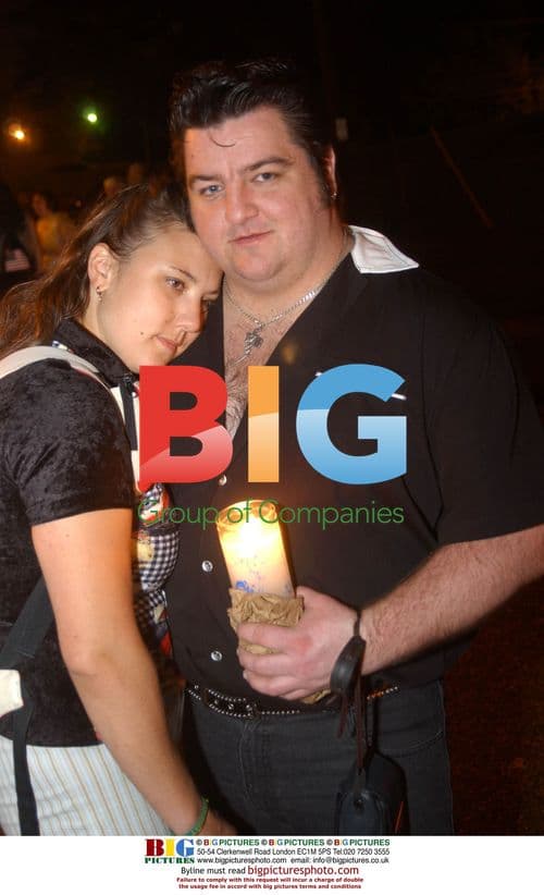 Elvis fans gather at Graceland on 25th death anniversary