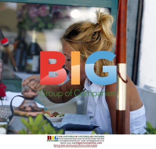 Geri Halliwell Out For Lunch In LA