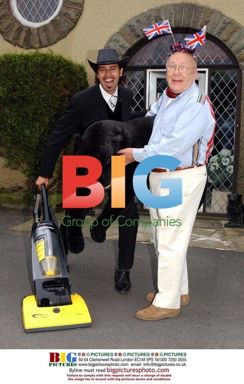 Roy Barraclough at garden party