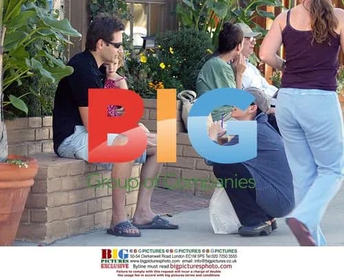 David Duchovny and Julianna Margulies Meet Outside