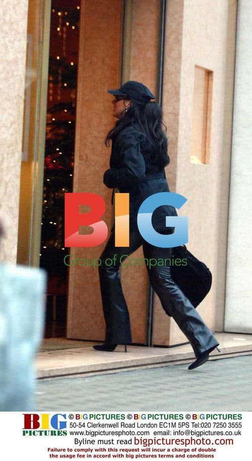 Nancy Dell'Olio Shopping on Sloane Street