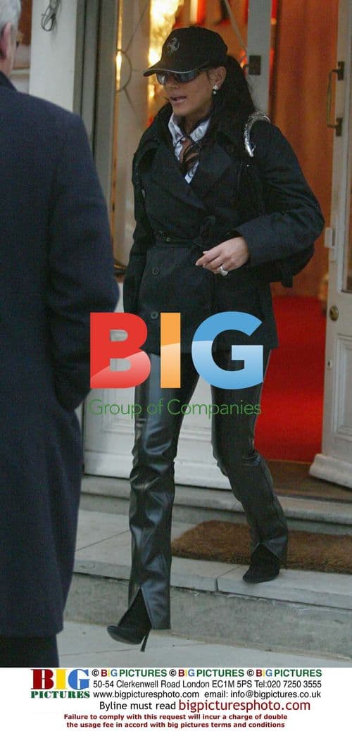 Nancy Dell'Olio Shopping in London