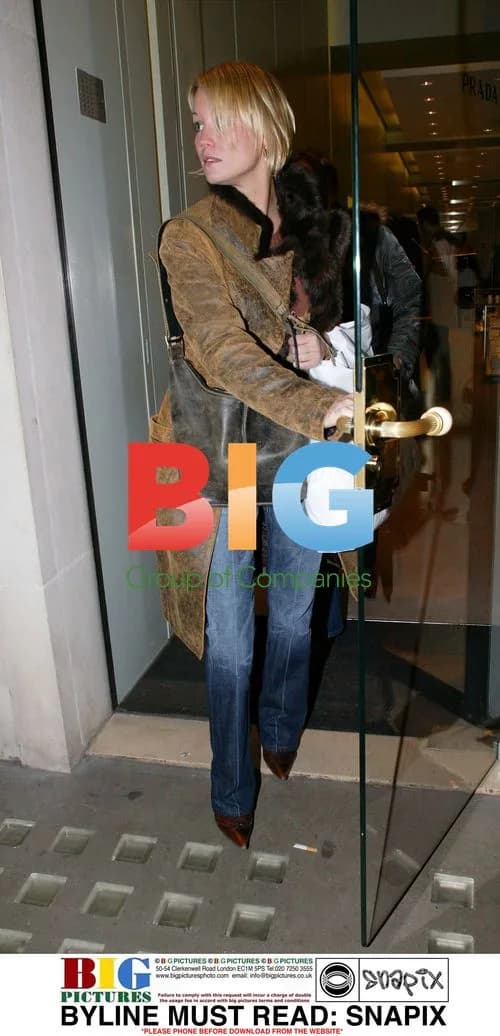 DENISE VAN OUTEN SHOPPING IN PRADA, LONDON