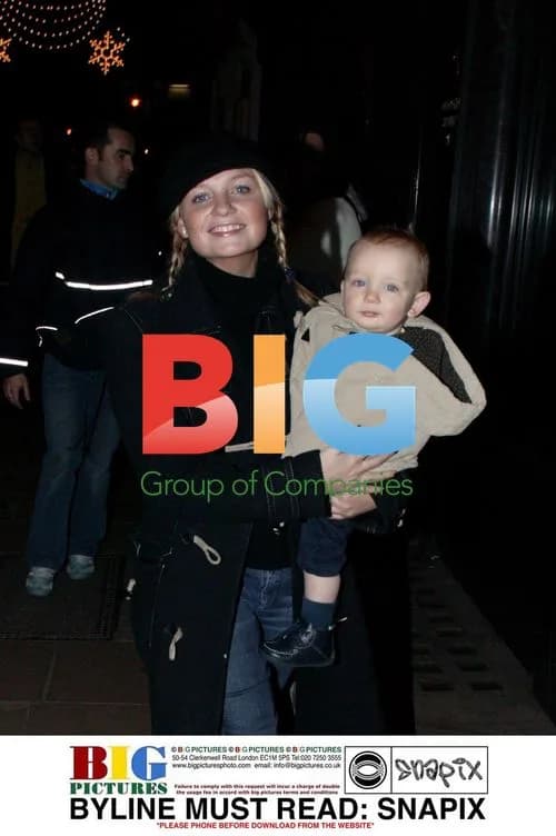 Emma Bunton Christmas Shopping in West London