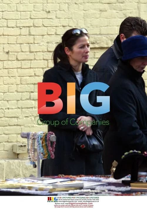 Jill Hennessy shops for jewelry in Soho, NYC
