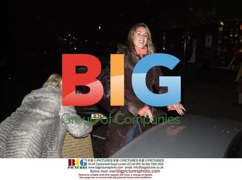 Actress Claire Sweeney struggles with Christmas tree