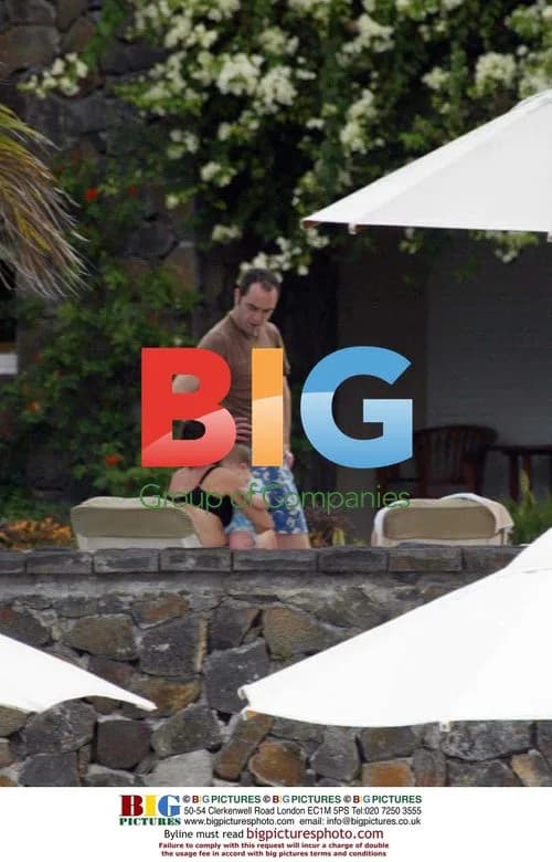 James Nesbit and Family Spotted on Mauritian Holiday