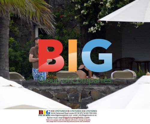 James Nesbit and Family on Holiday in Mauritius