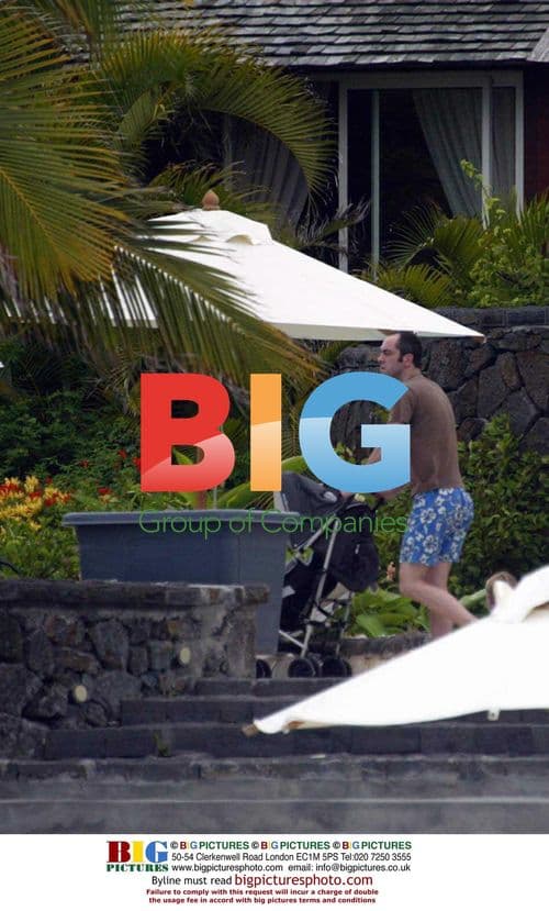 James Nesbit and family on holiday in Mauritius