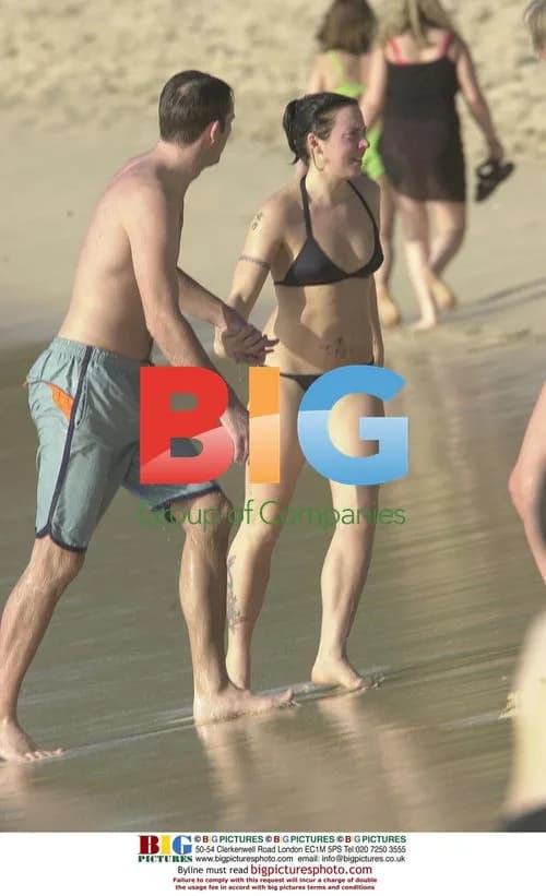 Mel C Enjoying Swim with Boyfriend