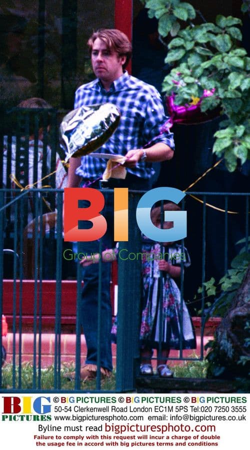 BETTY KITTENS BIRTHDAY PARTY WITH JOHNATHAN ROSS