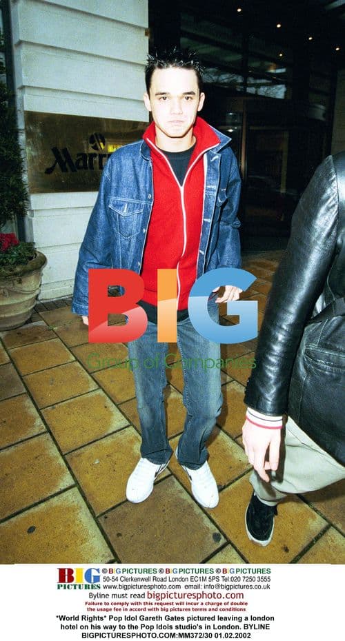 Pop Idol Gareth Gates Leaving London Hotel